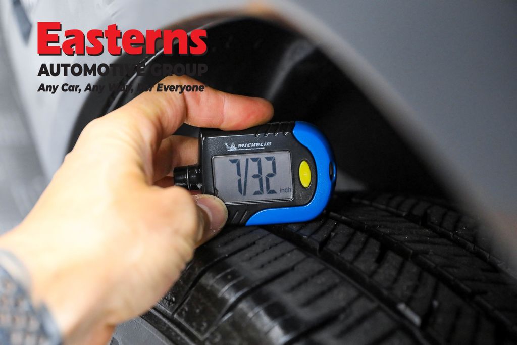 Used 2020 Blue Jeep Limited image 26