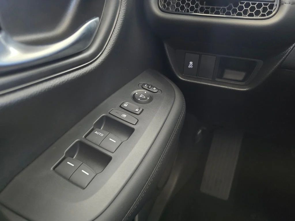 Thumbnail: 2027 Honda HR-V - 25