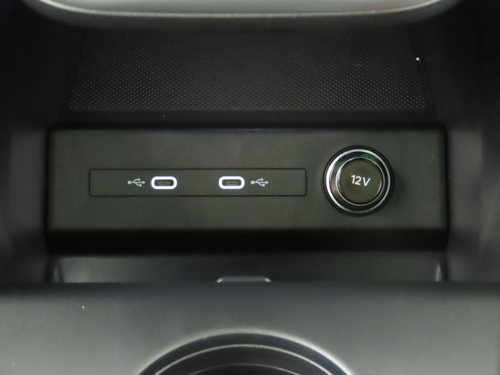 Thumbnail: 2023 Audi Q4 e-tron - 22