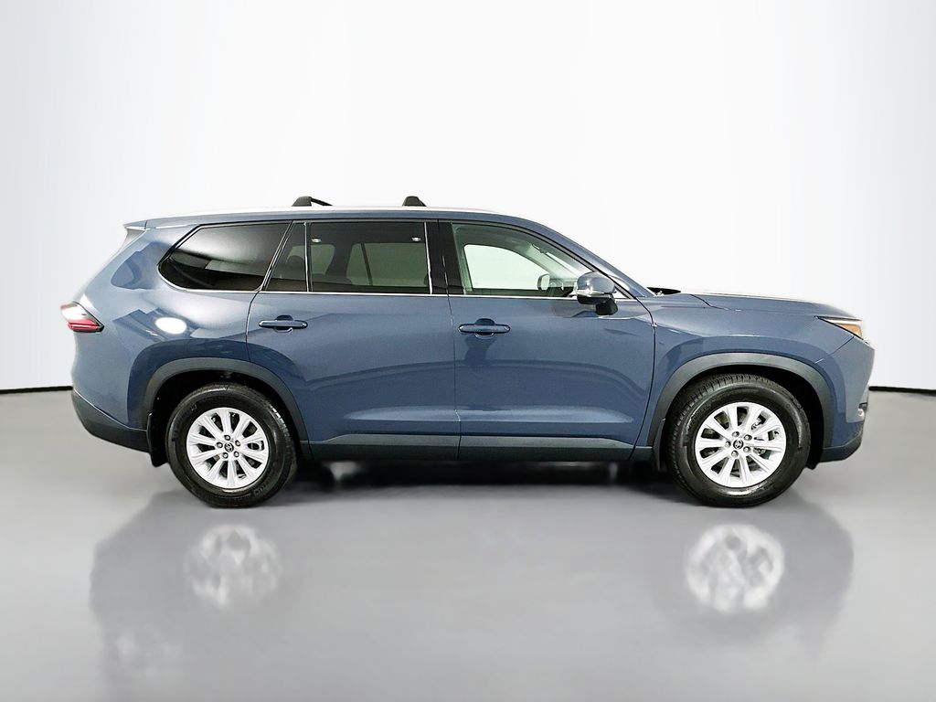 Thumbnail: 2025 Toyota Grand Highlander - 4