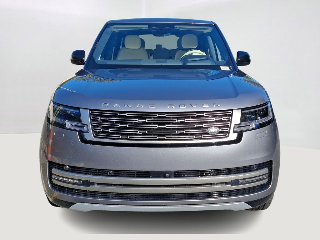 2024 Land Rover Range Rover SE 2