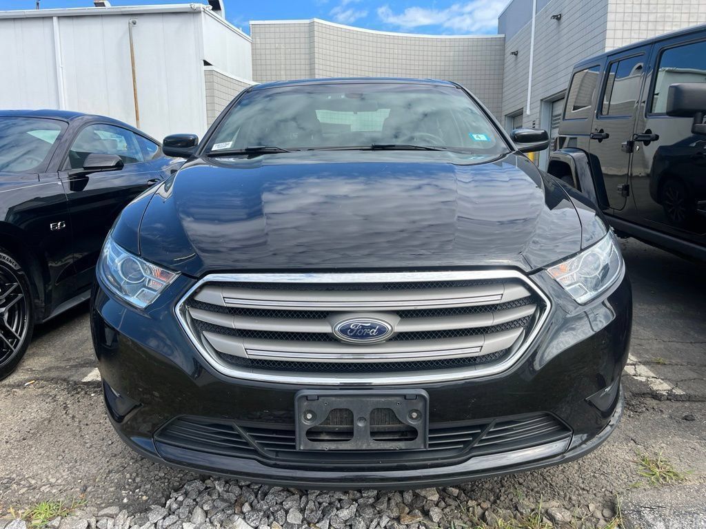  2019 Ford Taurus SEL AWD   
