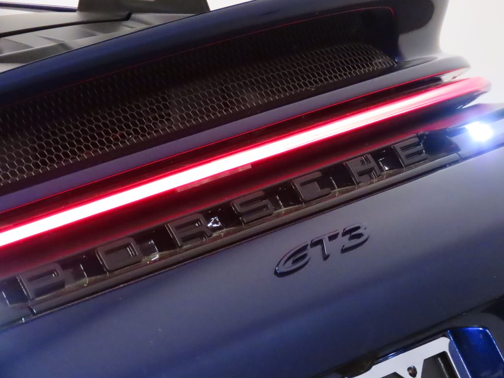 Thumbnail: 2026 Porsche 911 - 12