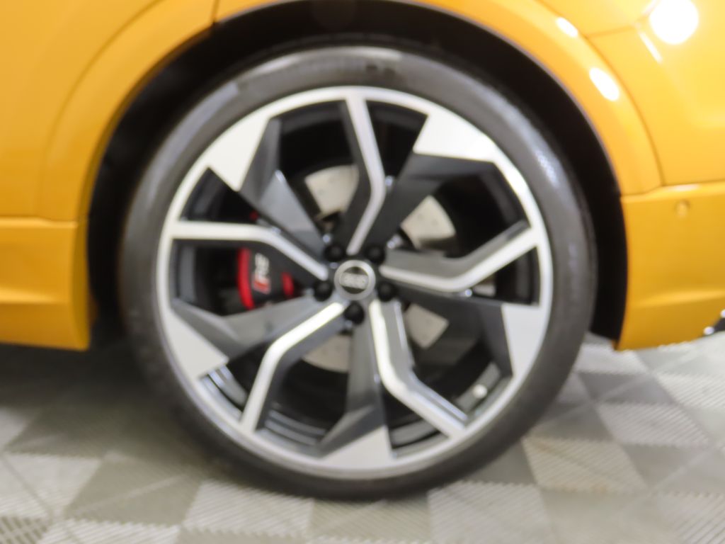 2022 Audi RS Q8 4.0T 32
