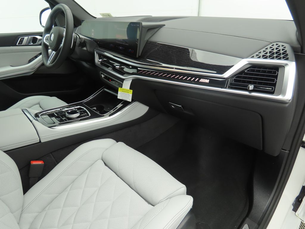 Thumbnail: 2026 BMW X5 - 18