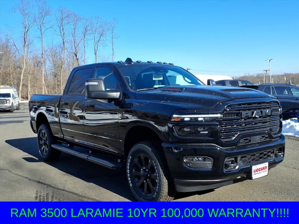 Diamond Black Crystal Pearlcoat 2026 RAM 3500 Laramie Crew Cab 4WD Pickup Truck Four-Wheel Drive 8-Speed Automatic