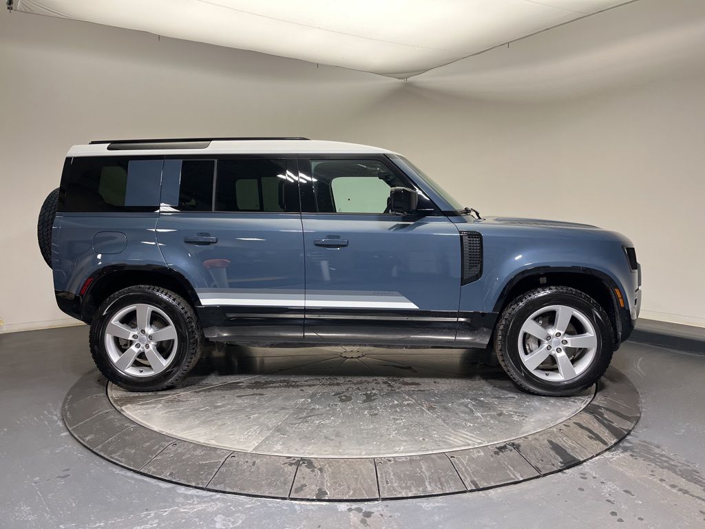 Thumbnail: 2025 Land Rover Defender - 6