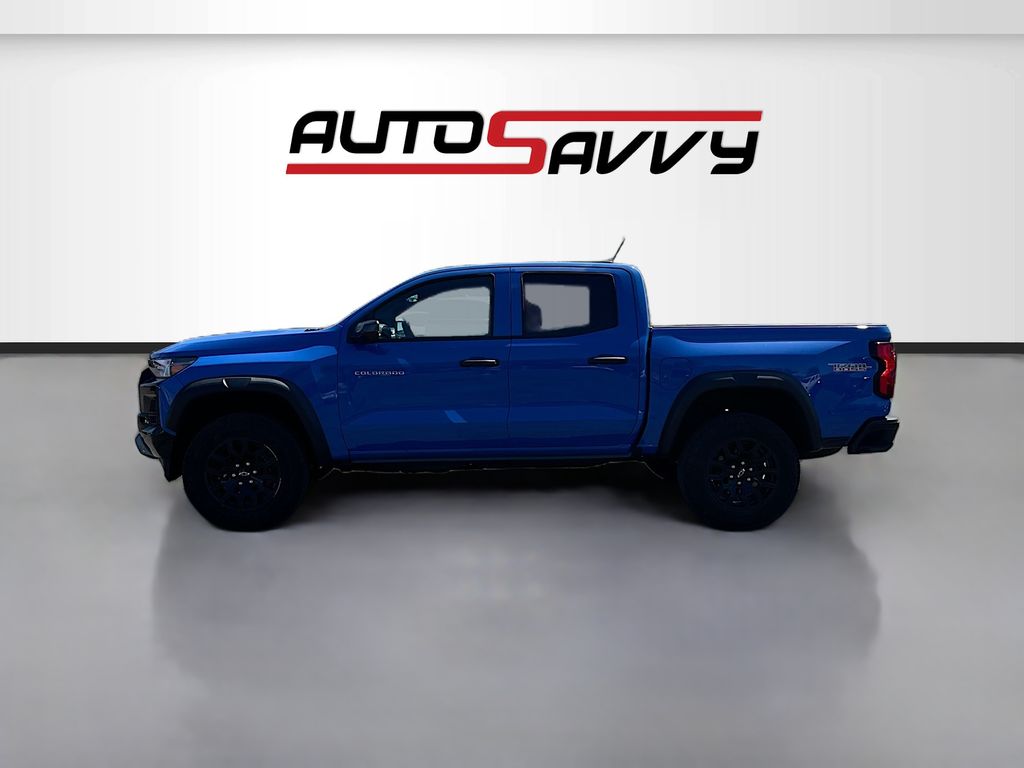 Used 2025 Blue Chevrolet Trail Boss image 4