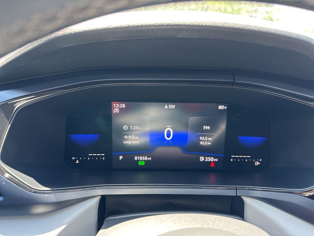 2022 Gray Volkswagen Taos 1.5T SE FWD SUV