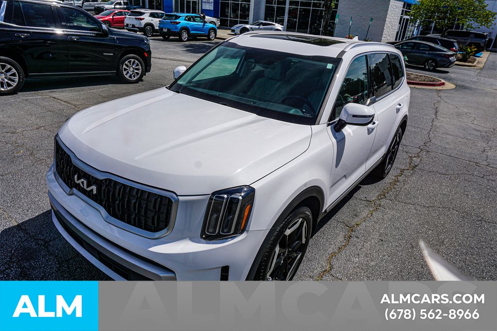Used 2024 White Kia EX image 17