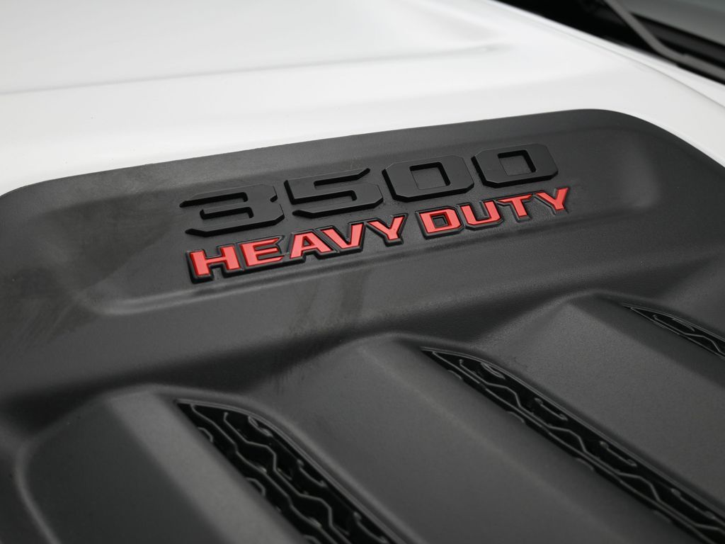 New 2026 Bright White Clearcoat Ram Laramie image 46