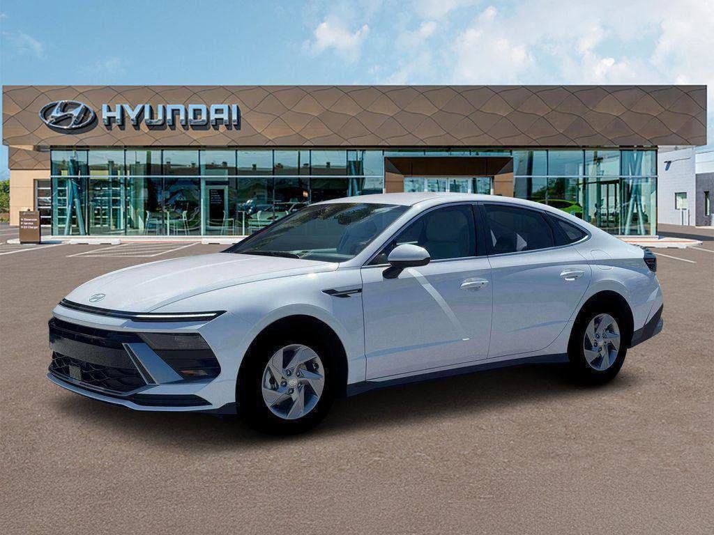 New 2026 White Hyundai SE image 2