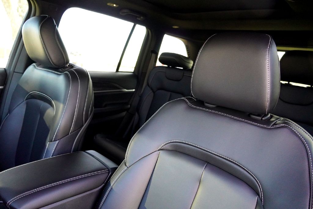 New Car 2025 Jeep Grand Cherokee  Limited For Sale Under $50,000 In Taylor, Texas