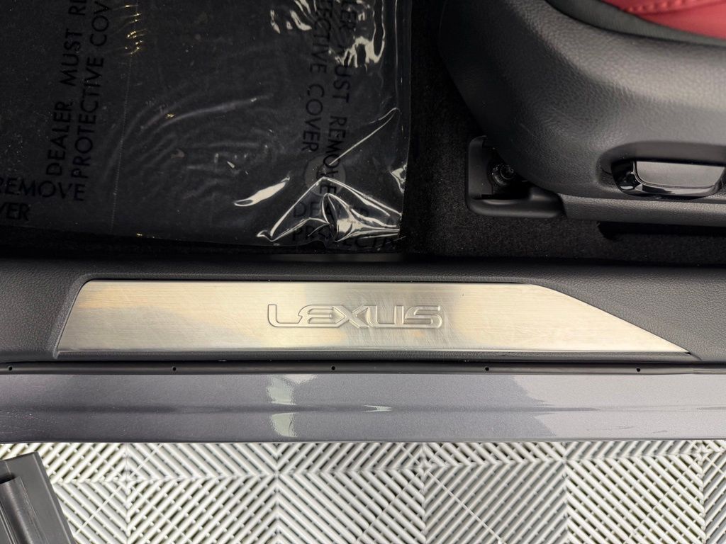 Thumbnail: 2021 Lexus UX - 18