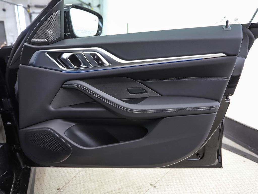 Thumbnail: 2026 BMW i4 - 29