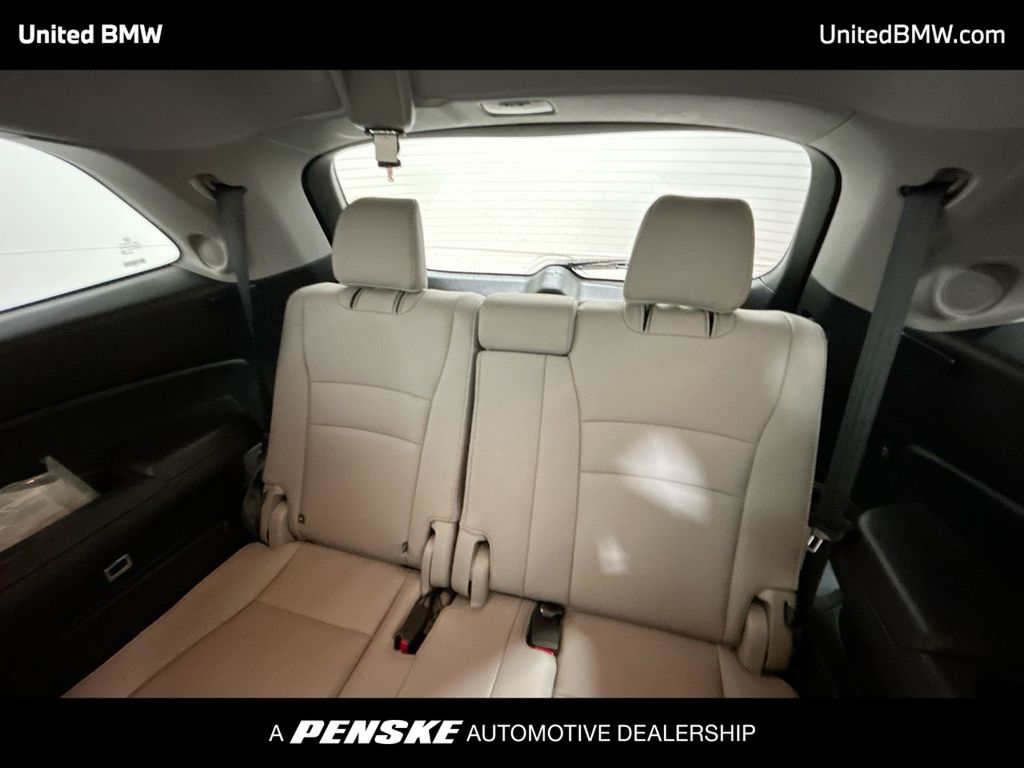 Thumbnail: 2019 Honda Pilot - 22