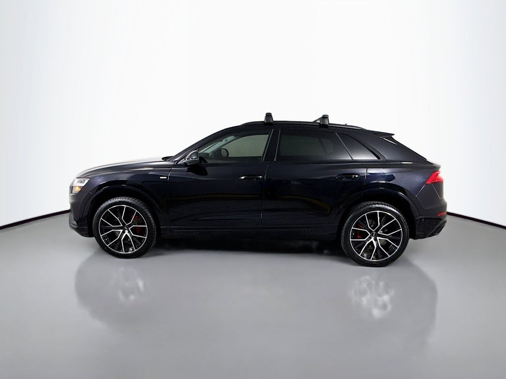 Thumbnail: 2020 Audi Q8 - 8