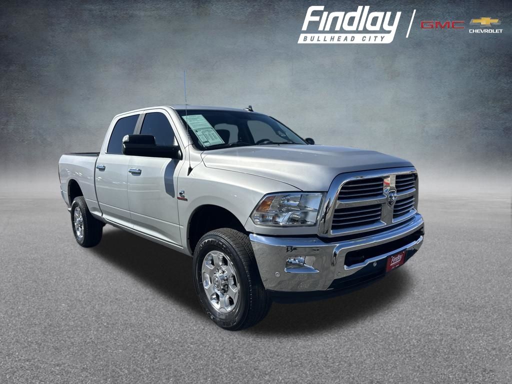 Bright Silver Clearcoat Metallic 2018 RAM 2500 Pickup Truck Four-Wheel Drive 6-Speed Automatic