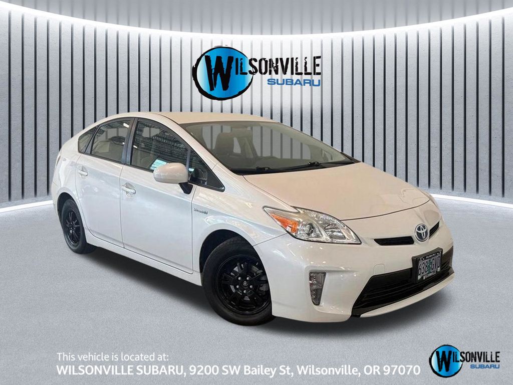 White (Blizzard Pearl) 2014 Toyota Prius Hatchback Front-Wheel Drive Continuously Variable Transmission