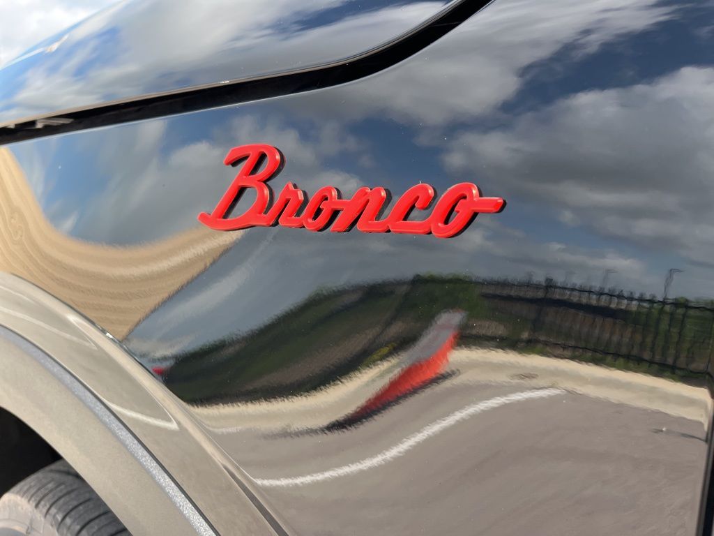 Thumbnail: 2022 Ford Bronco Sport - 12