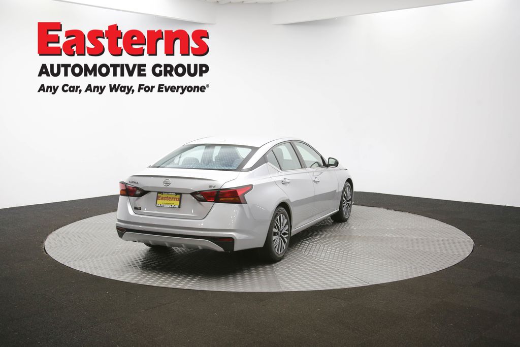 Used 2024 Silver Nissan 2.5 SV image 38