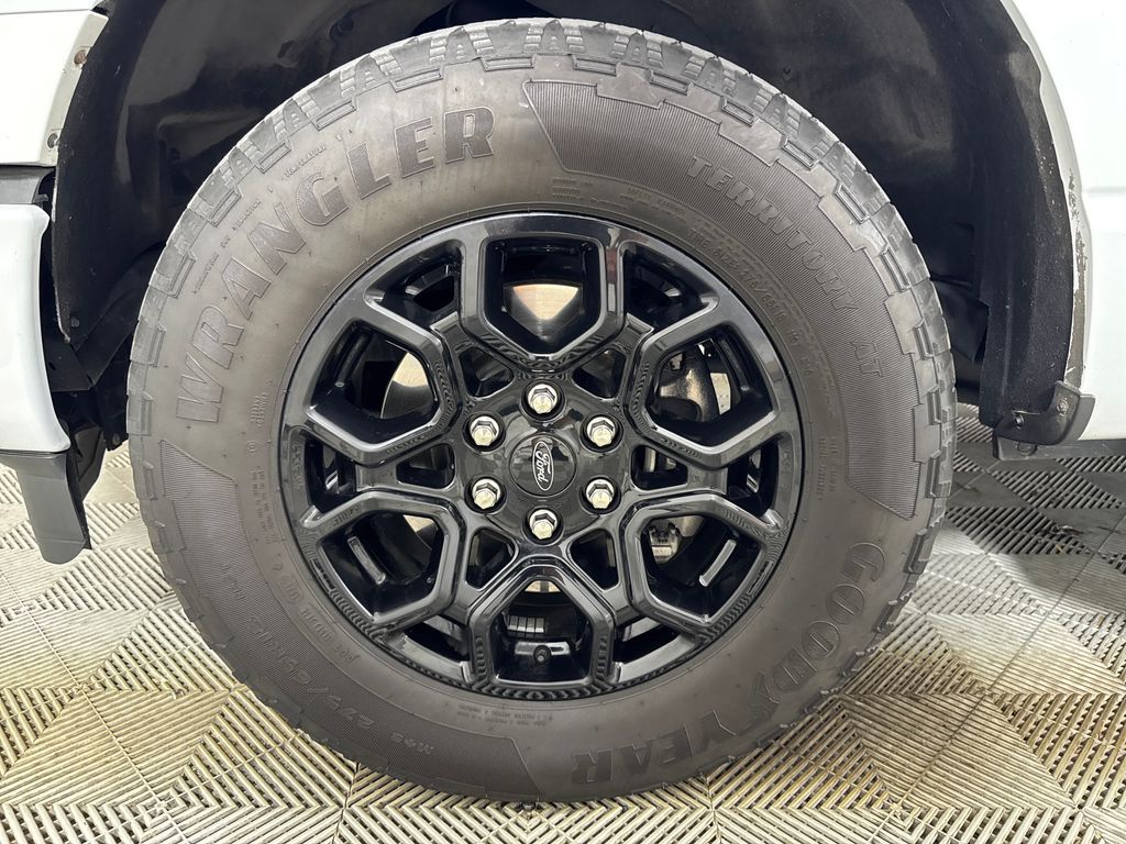 Certified Used 2024 White Ford XLT image 13
