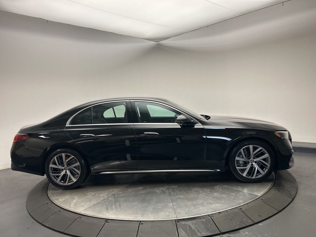Thumbnail: 2025 Mercedes-Benz E-Class - 8