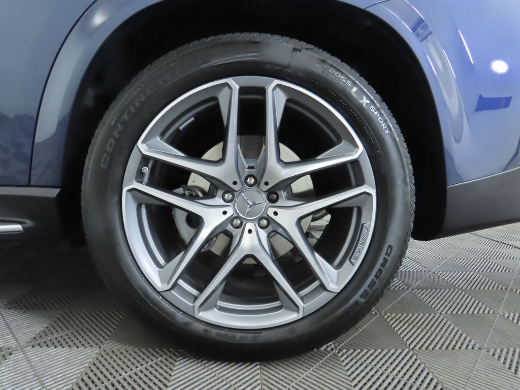 2025 Mercedes-Benz GLE 53 AMG 32