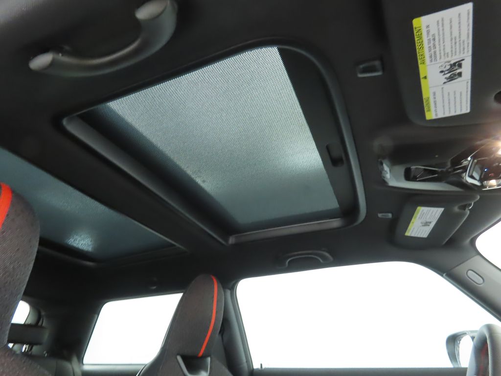 Thumbnail: 2026 MINI Cooper - 18