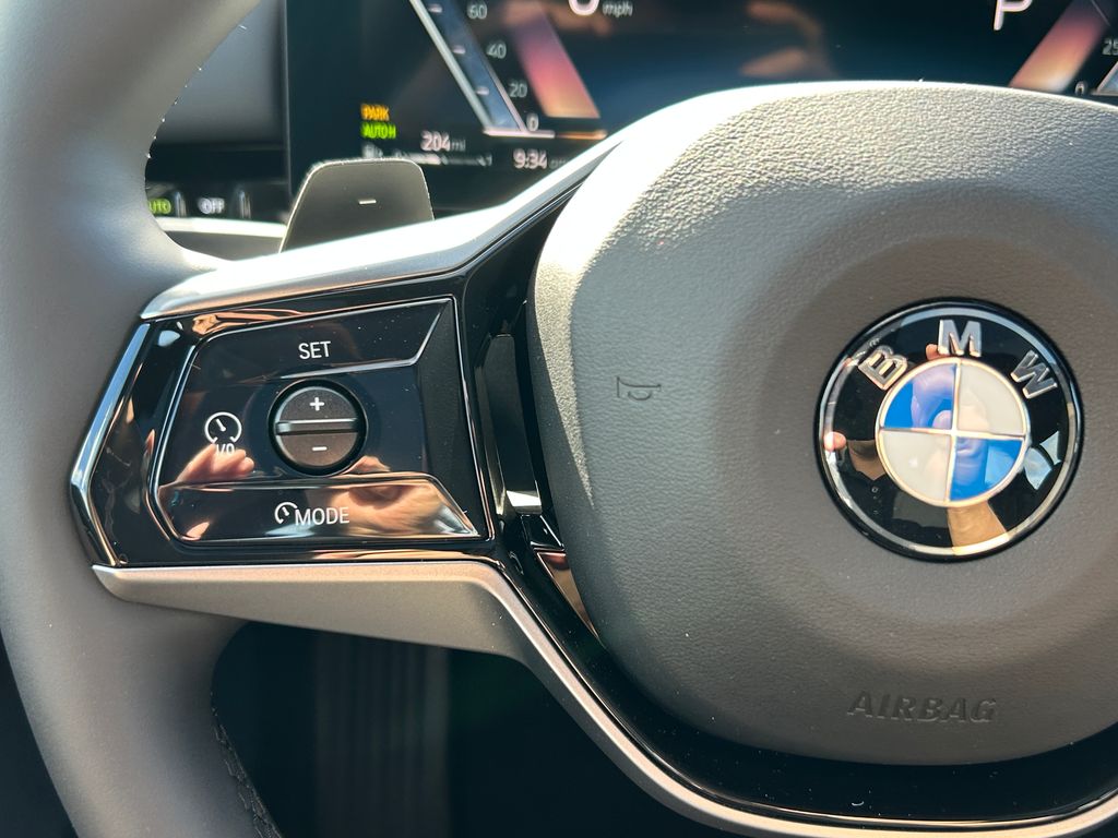 Thumbnail: 2026 BMW 5 Series - 19