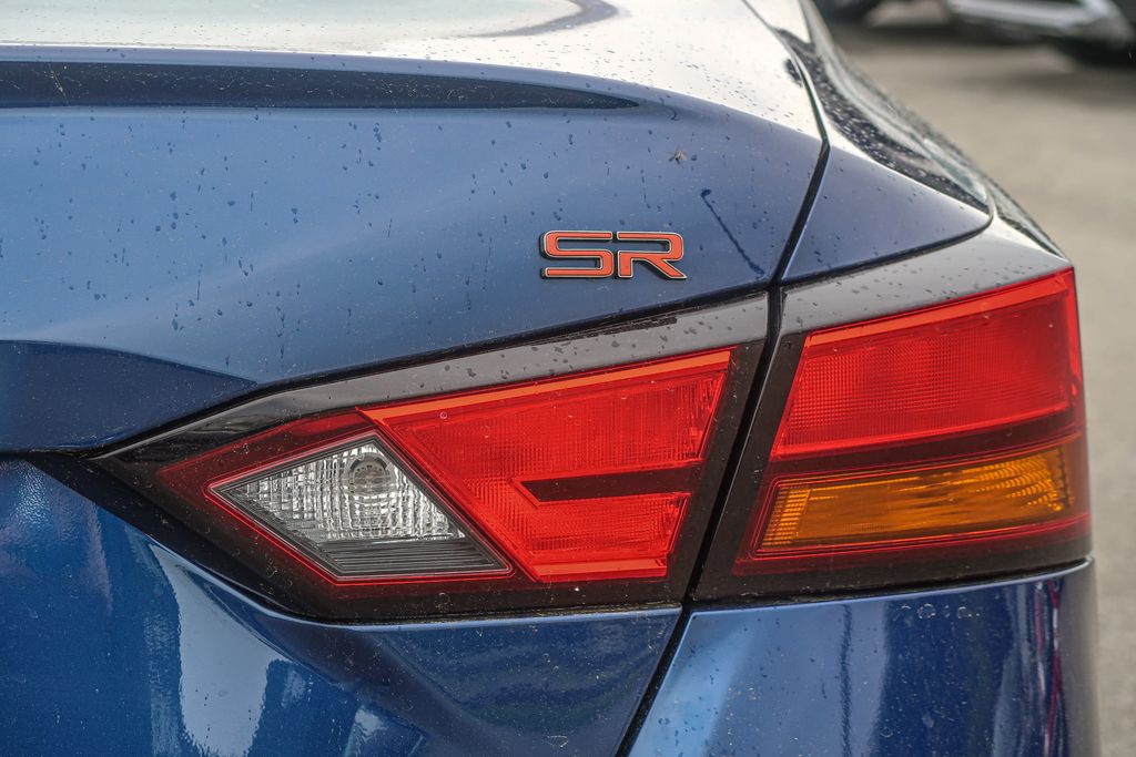 2023 Nissan Altima SR FWD