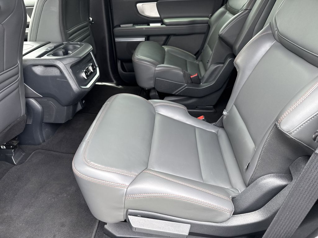 Used 2025 Ford Expedition SUV