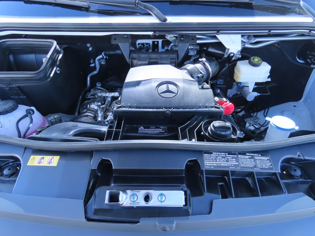 Thumbnail: 2025 Mercedes-Benz Sprinter - 27