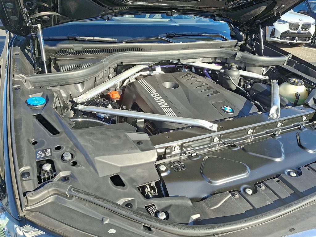 Thumbnail: 2025 BMW X5 - 30