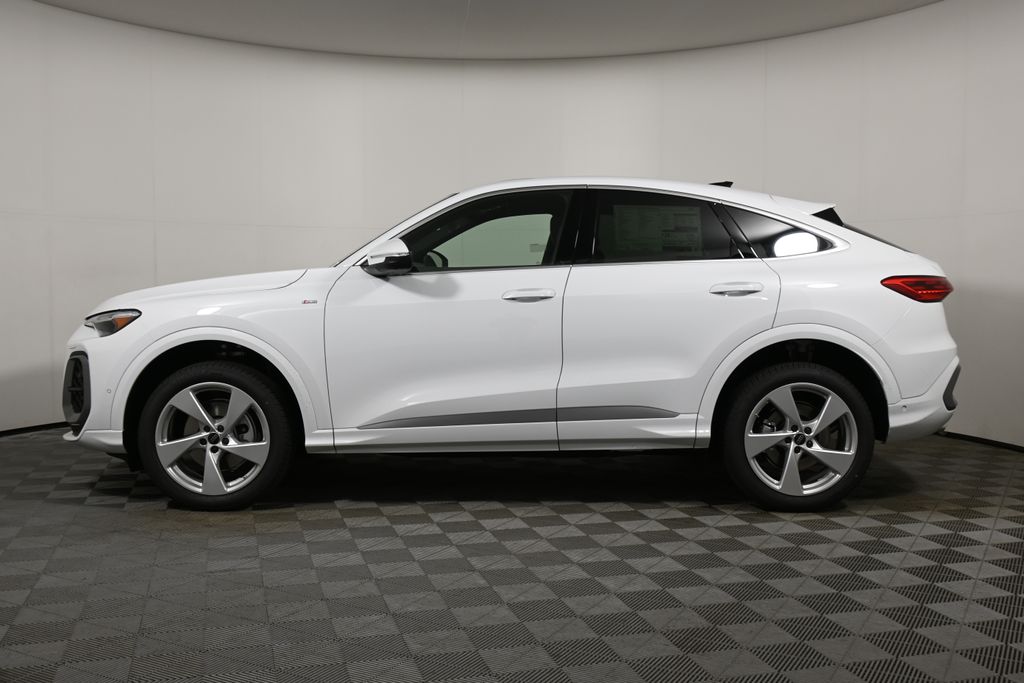 Thumbnail: 2025 Audi Q5 - 2