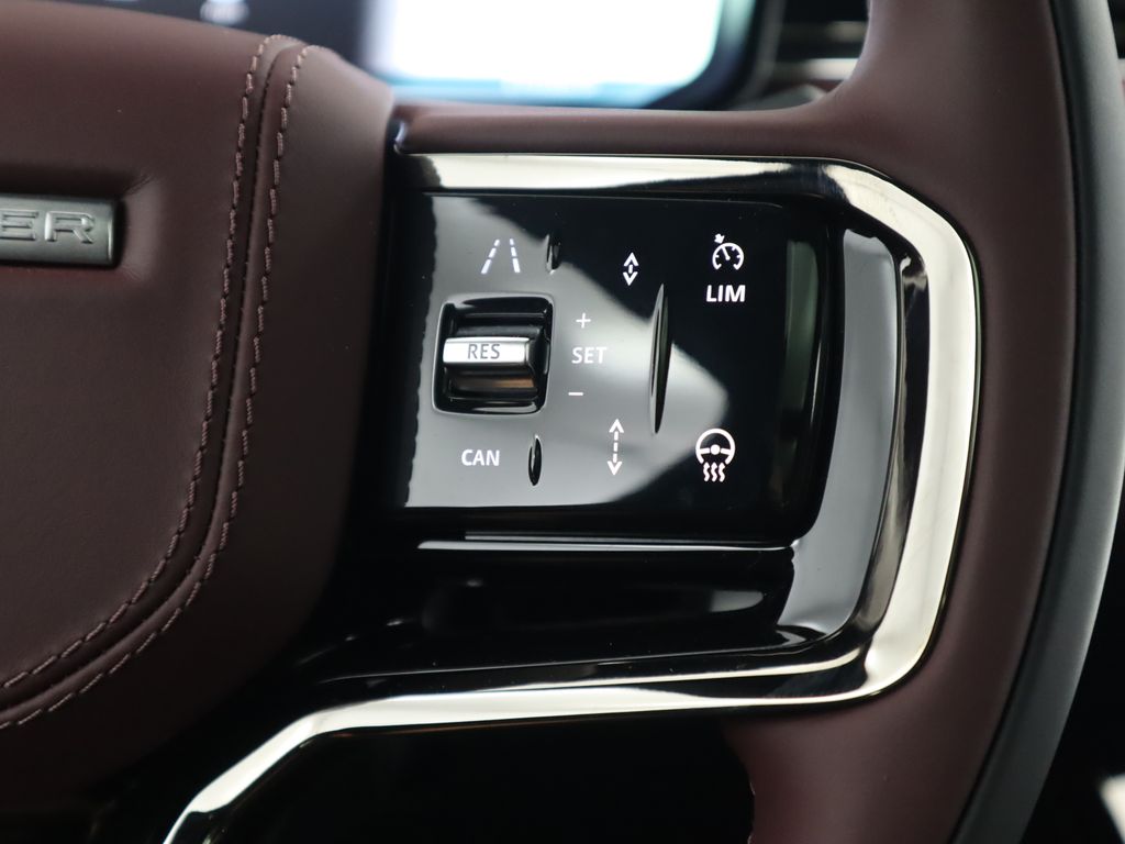 2025 Land Rover Range Rover Sport Dynamic 13