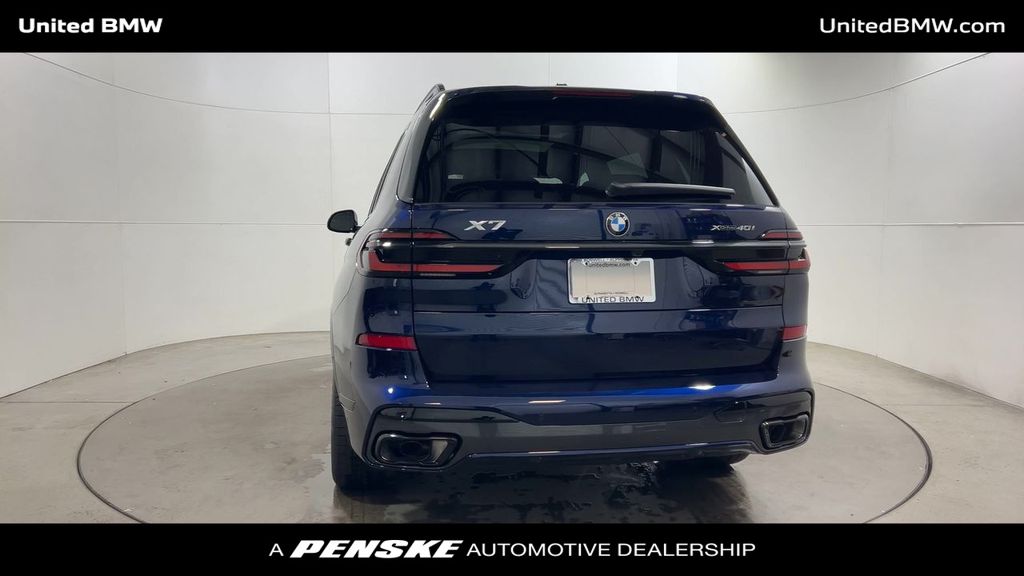 Thumbnail: 2026 BMW X7 - 7