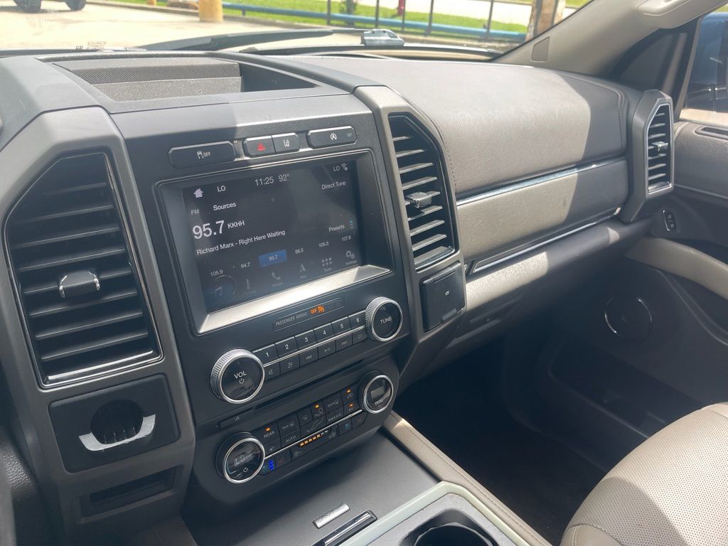 2018 Ford Expedition XLT Blue at Community Honda