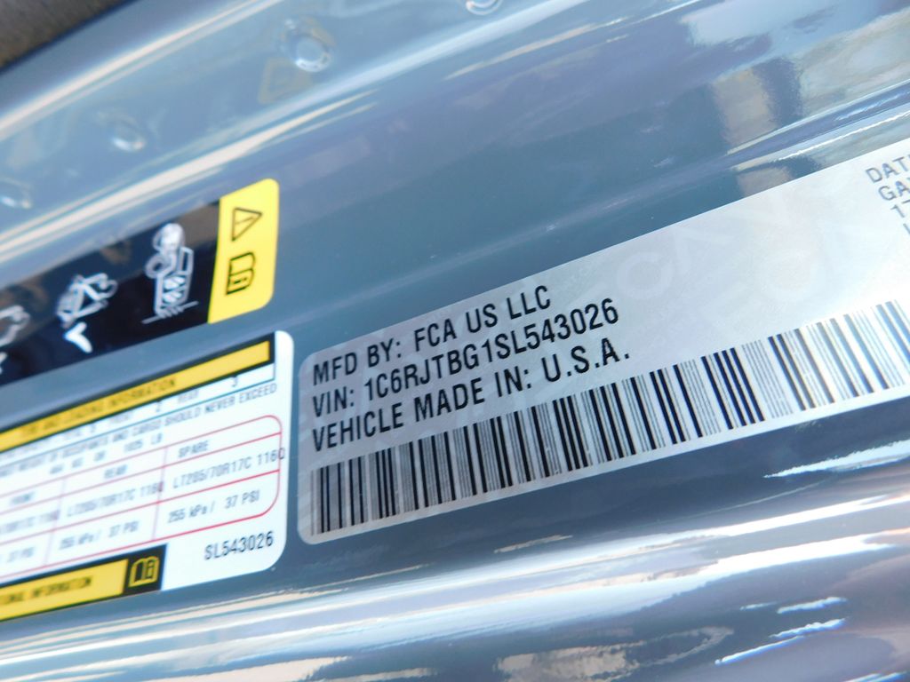 Thumbnail: 2025 Jeep Gladiator - 8