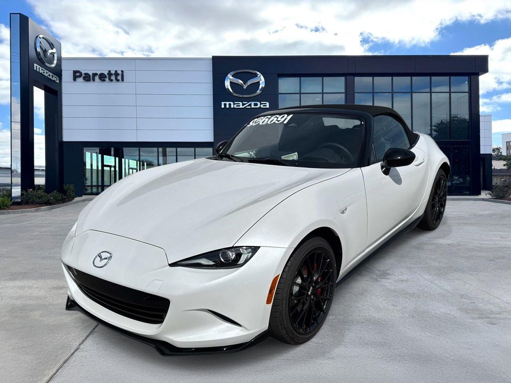 Snowflake White Pearl Mica 2025 Mazda MX-5 Miata Club RWD Convertible Rear-Wheel Drive 6-Speed Manual