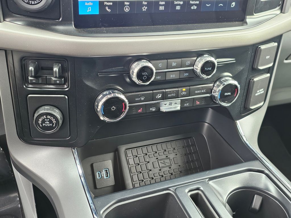 New 2024 Silver Ford XLT image 29