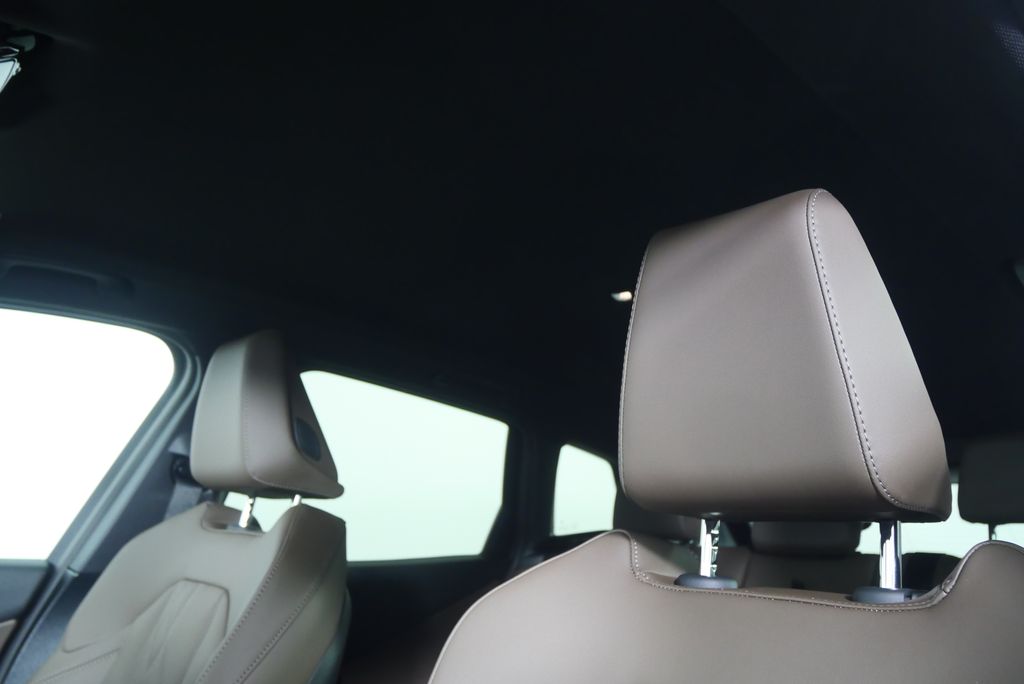 Thumbnail: 2026 BMW X3 - 11