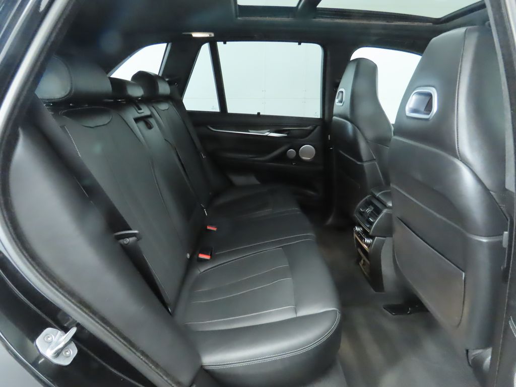 2017 BMW X5 M 23