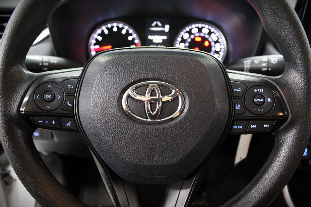 Thumbnail: 2019 Toyota RAV4 - 18