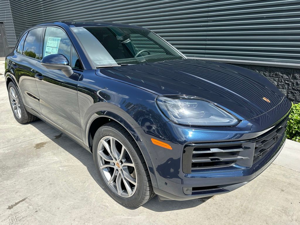 Thumbnail: 2025 Porsche Cayenne - 10
