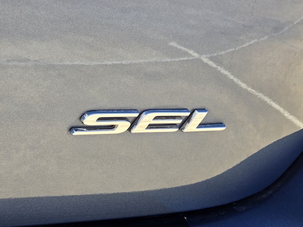 2018 Ford Edge SEL Blue at Community Honda