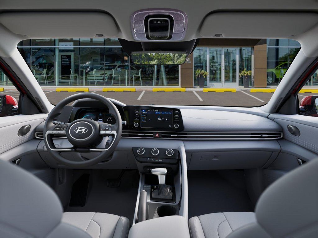 2025 Hyundai Elantra SE 11