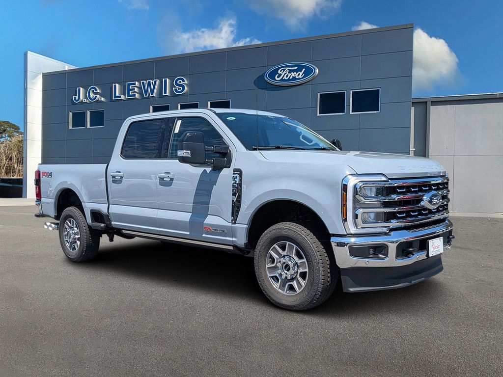 2026 Ford F-350 LARIAT