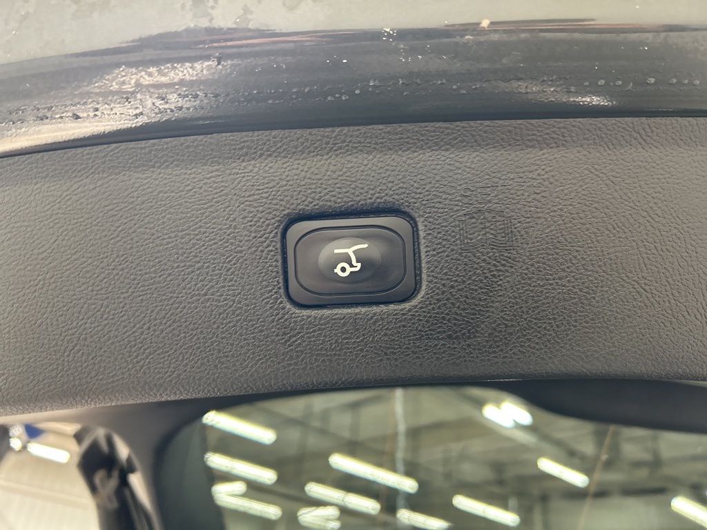 used 2024 Ford Edge car, priced at $29,407