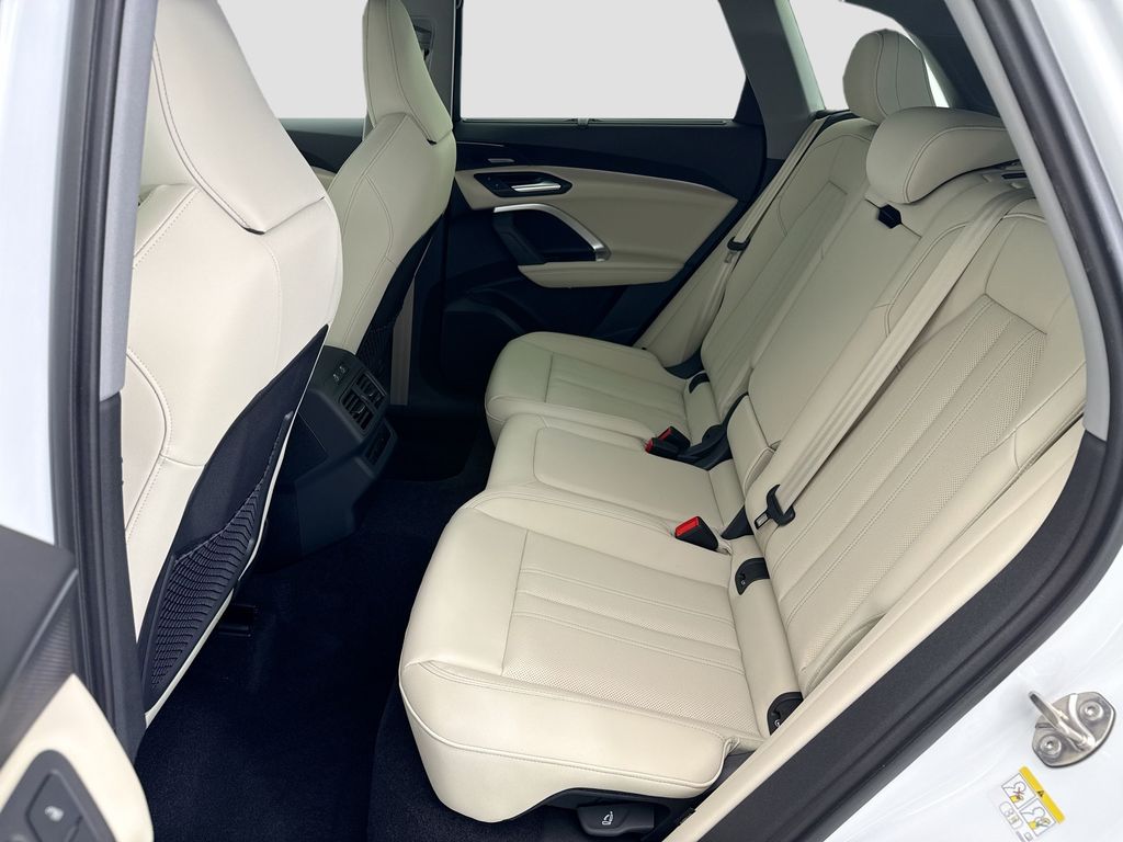 Thumbnail: 2026 Audi Q5 - 20